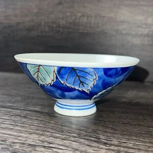 Antique Porcelain & Pottery White & Blue Hand Painted Chinese Rice Bowl